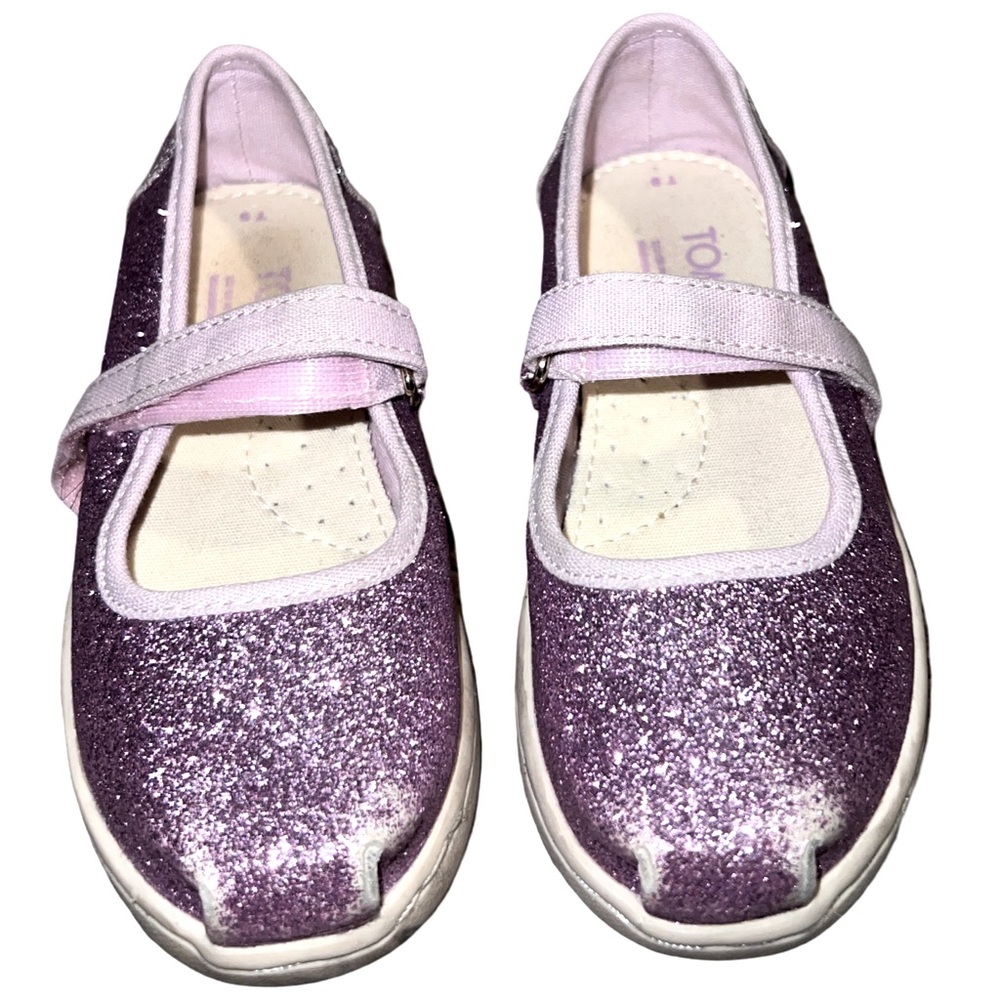 TOMS Lilac Glitter Mary Janes w Box. Size 9 little girls/ toddlers. Play & Party